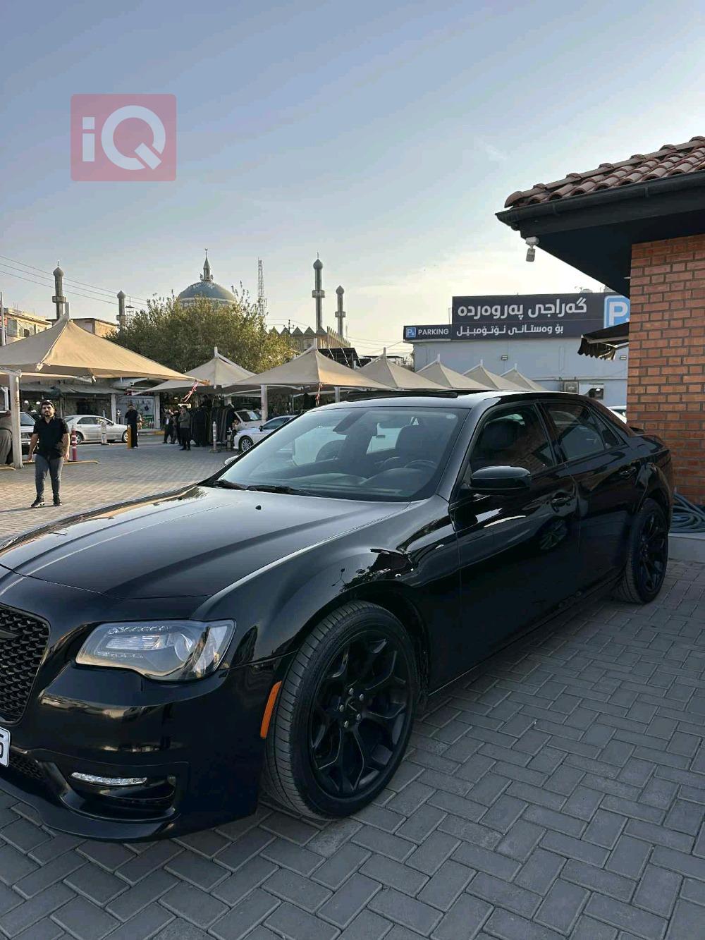 کرایسلەر 300